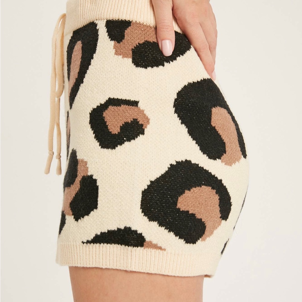 Leopard sweater shorts